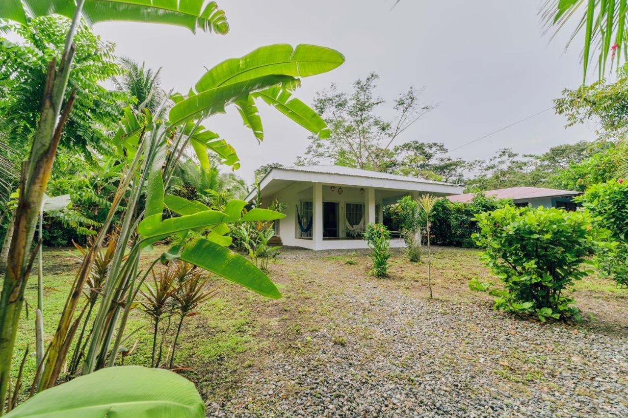 Вілла Pineapple House Manzanillo Екстер'єр фото