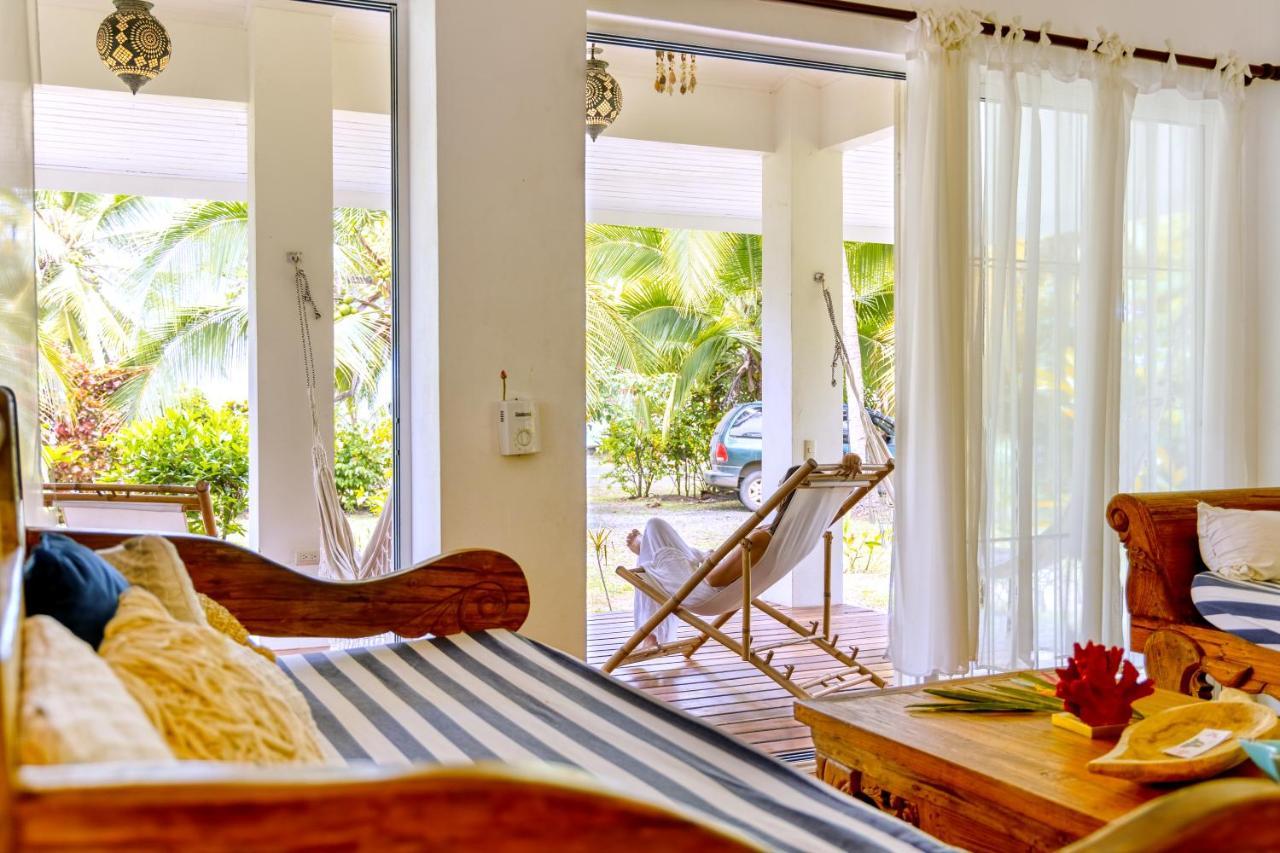 Вілла Pineapple House Manzanillo Екстер'єр фото