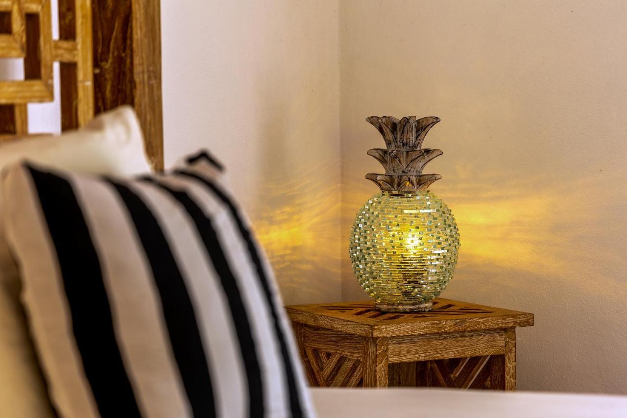 Вілла Pineapple House Manzanillo Екстер'єр фото