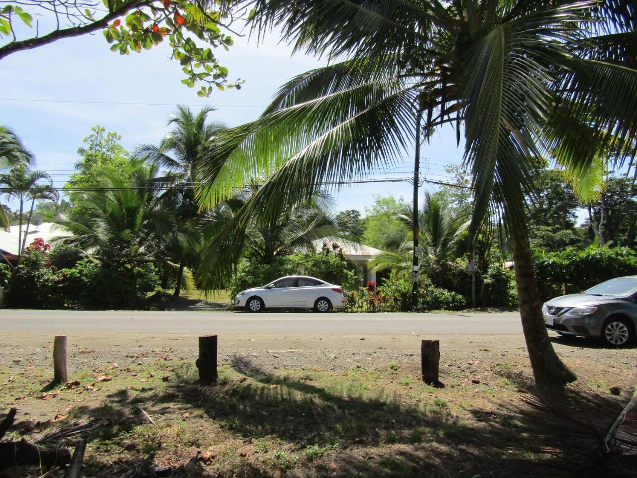 Вілла Pineapple House Manzanillo Екстер'єр фото