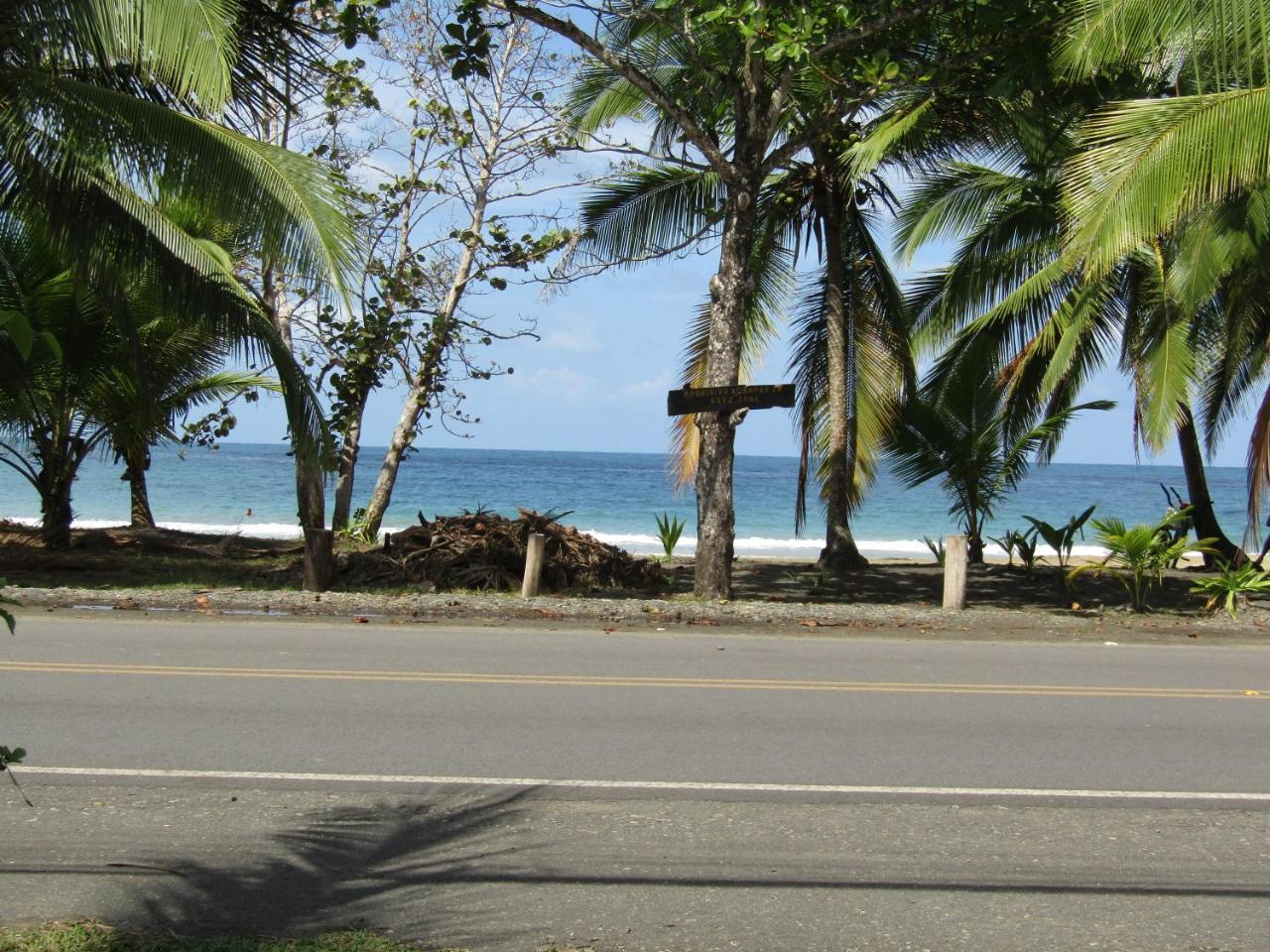 Вілла Pineapple House Manzanillo Екстер'єр фото