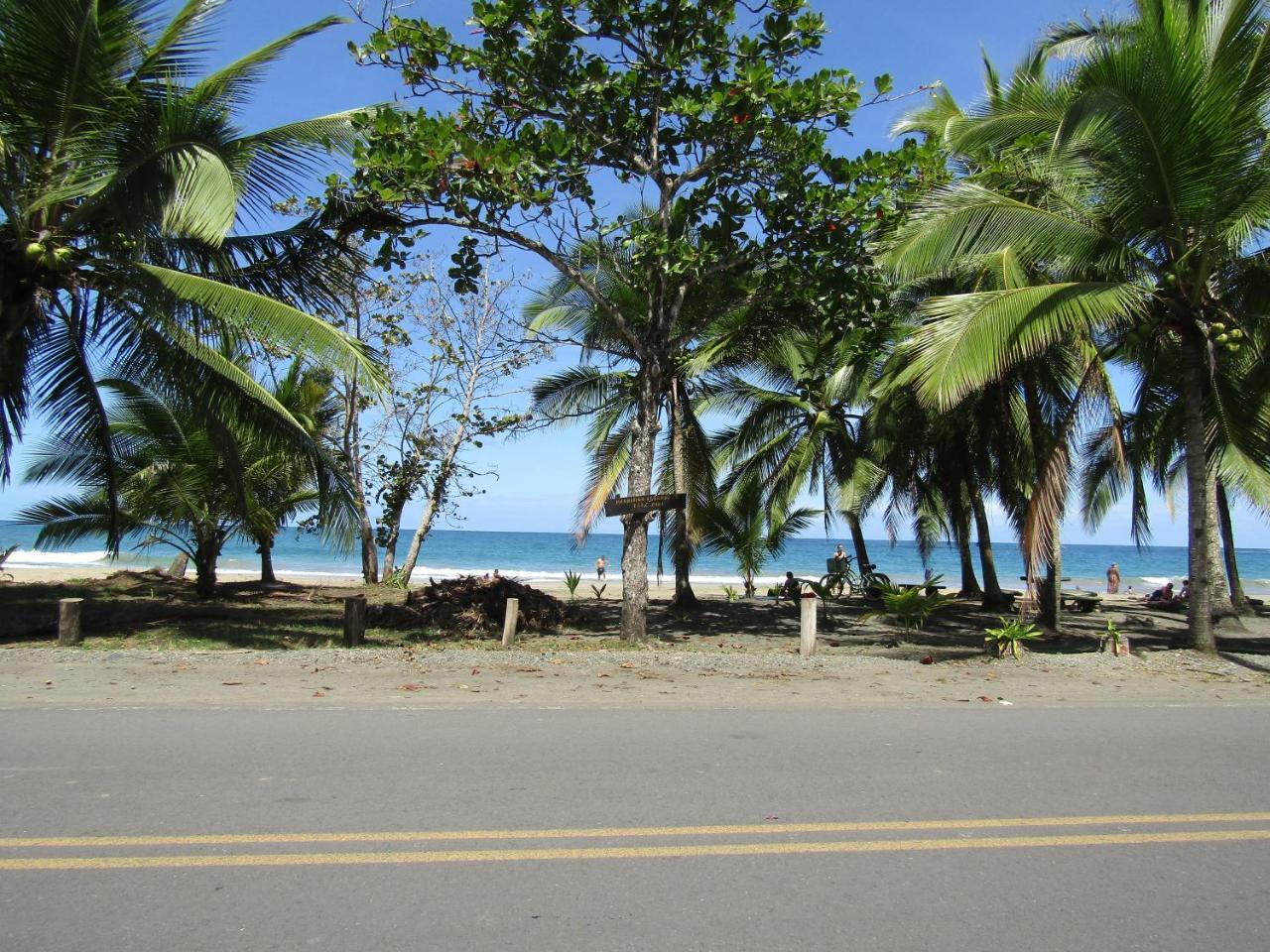 Вілла Pineapple House Manzanillo Екстер'єр фото